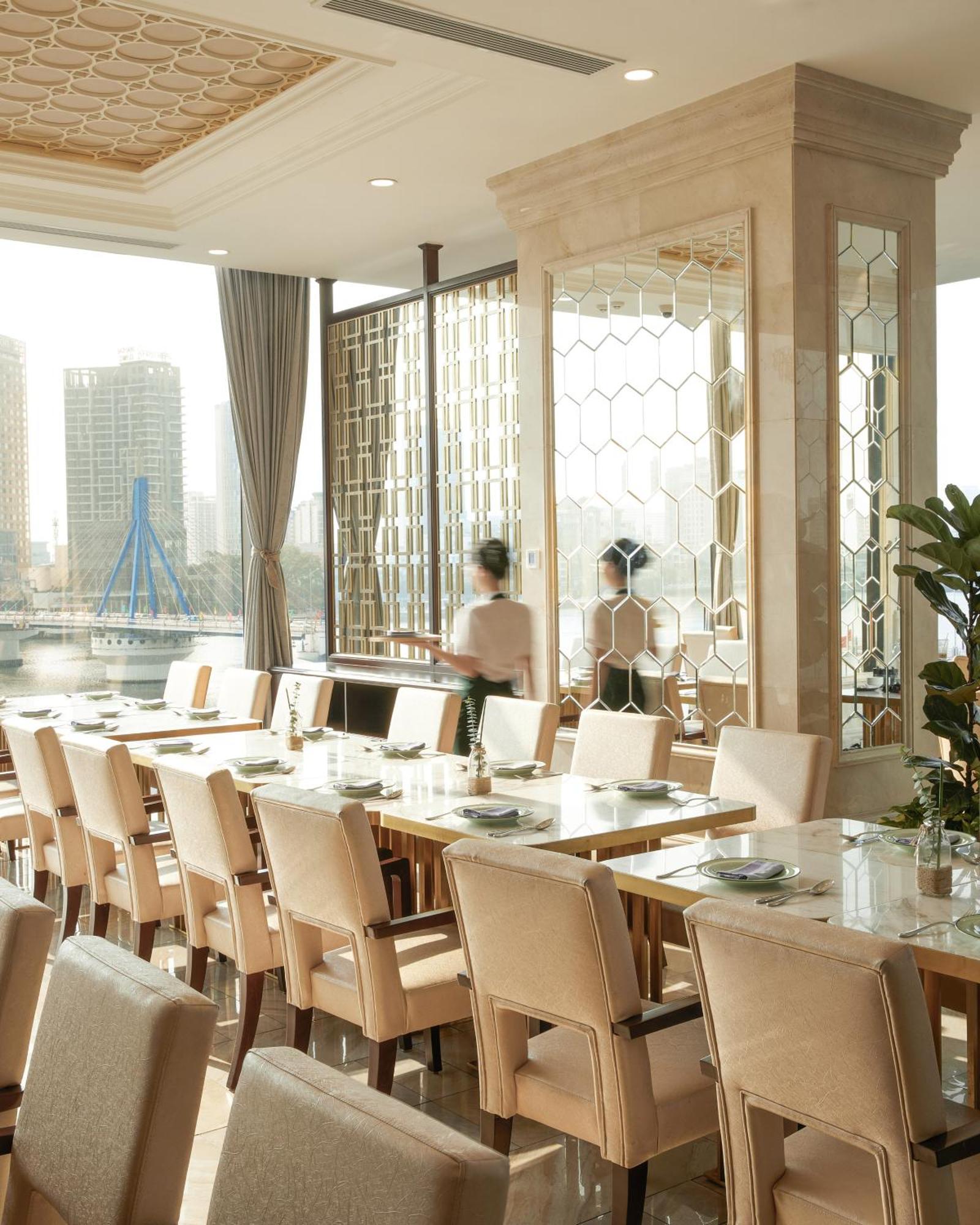 วินเพิร์ล คอนโดเทล ริเวอร์ฟรอนต์ ดานัง ภายนอก รูปภาพ The restaurant